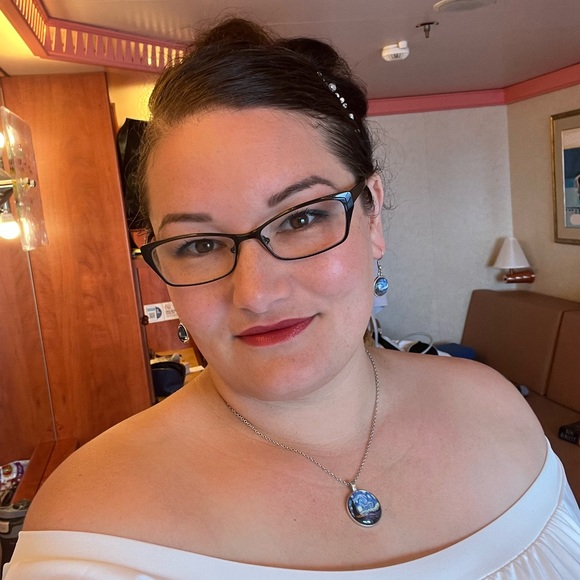 Meet your Posher, Tracy - Picture 4 of 4